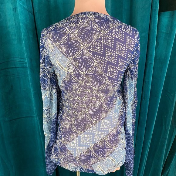 BCBGMaxAzria Nickelette Batik-Printed Top Blue - Picture 4 of 7